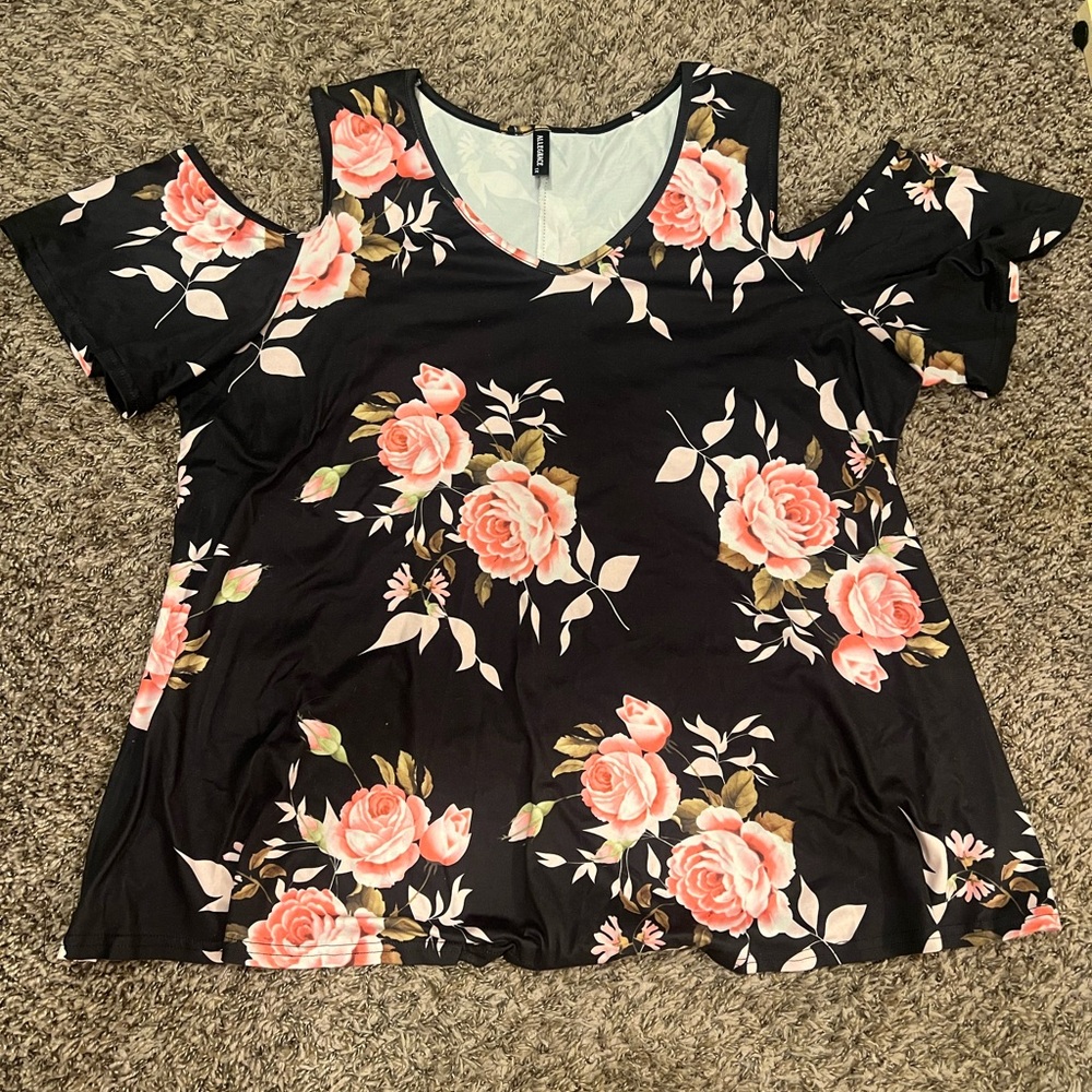 ALLEGRACE - Rose Black Floral Cold Shoulder Top - Picture 3 of 7